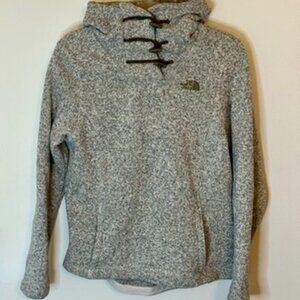 The North Face, cozy, warm pullover